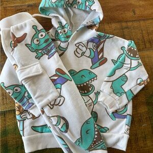 Disney 4T Toy Story Sweatsuit 2 Piece Outfit Set Hoodie Cargo Pants Excellent